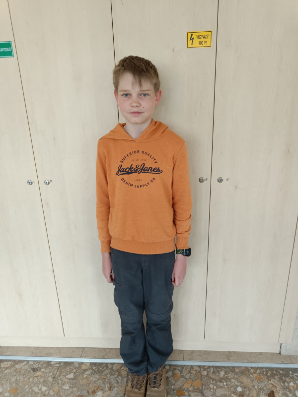 M mint MARCI. M mint MATEMATIKA.