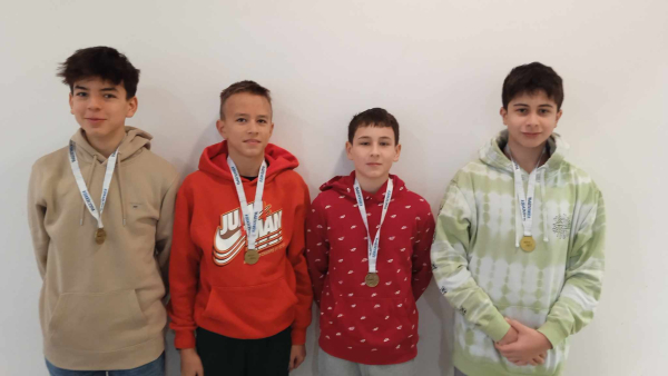 Megyei diákolimpiai bajnokok a „Gyakorlós kosarasok”!