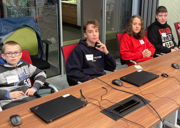 Robotinvázió a Bartók téren