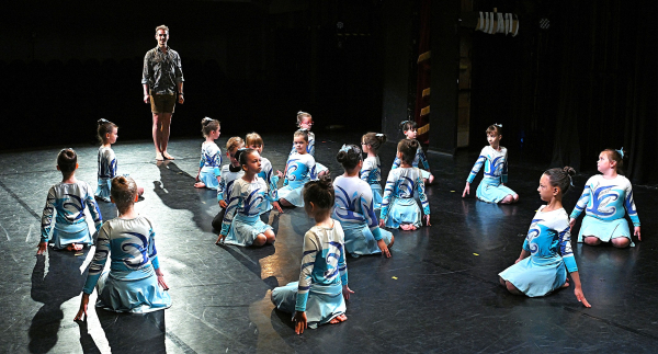 Kedves Tanítványaink, Szüleik és mindenki, aki szereti a táncot!