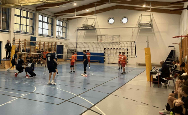 Sikerrel kezdték a fiú röplabdázók a diákolimpiai idényt