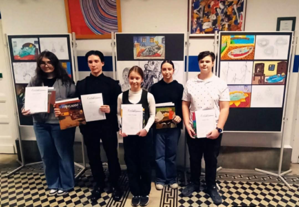 Gimáziumunk beiskolázási versenyén Bartók téri tanulóink is megméretteték magukat.