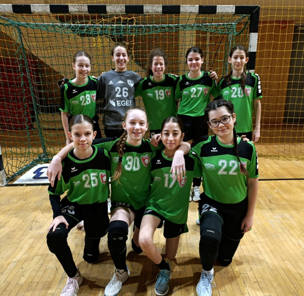Második helyezés az eszterházys lányoknak a körzeti fordulón!
