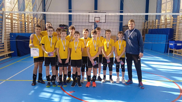 Regionális döntőbe jutottak iskolánk III.kcs-os fiú röplabdásai