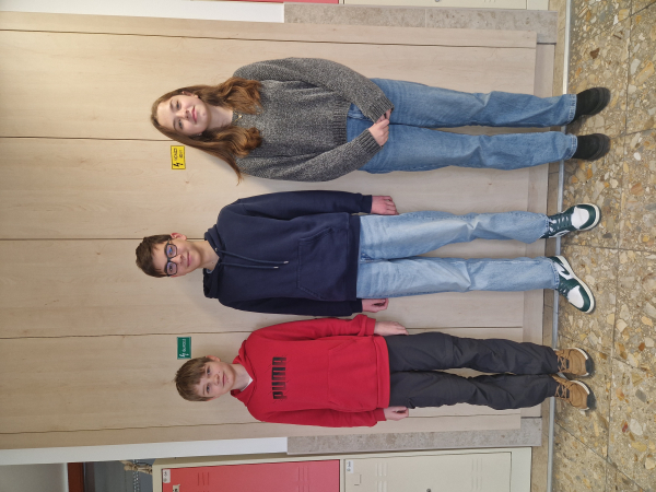 „Valami van a levegőben”-Természetesen Istennel komplex természettudományos verseny