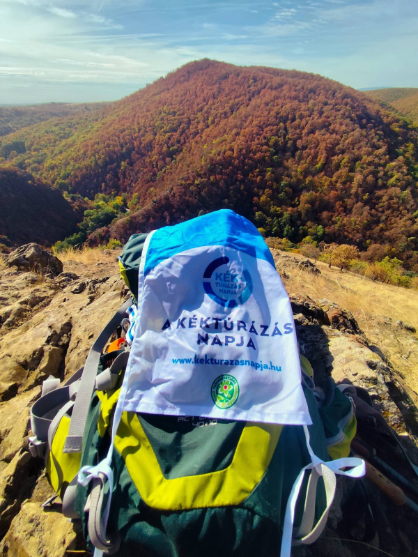 Kéktúrázás napja  