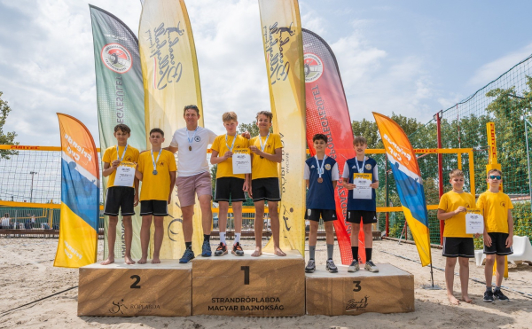 Eszterházys házi döntő a Strandröplabda Diákolimpián